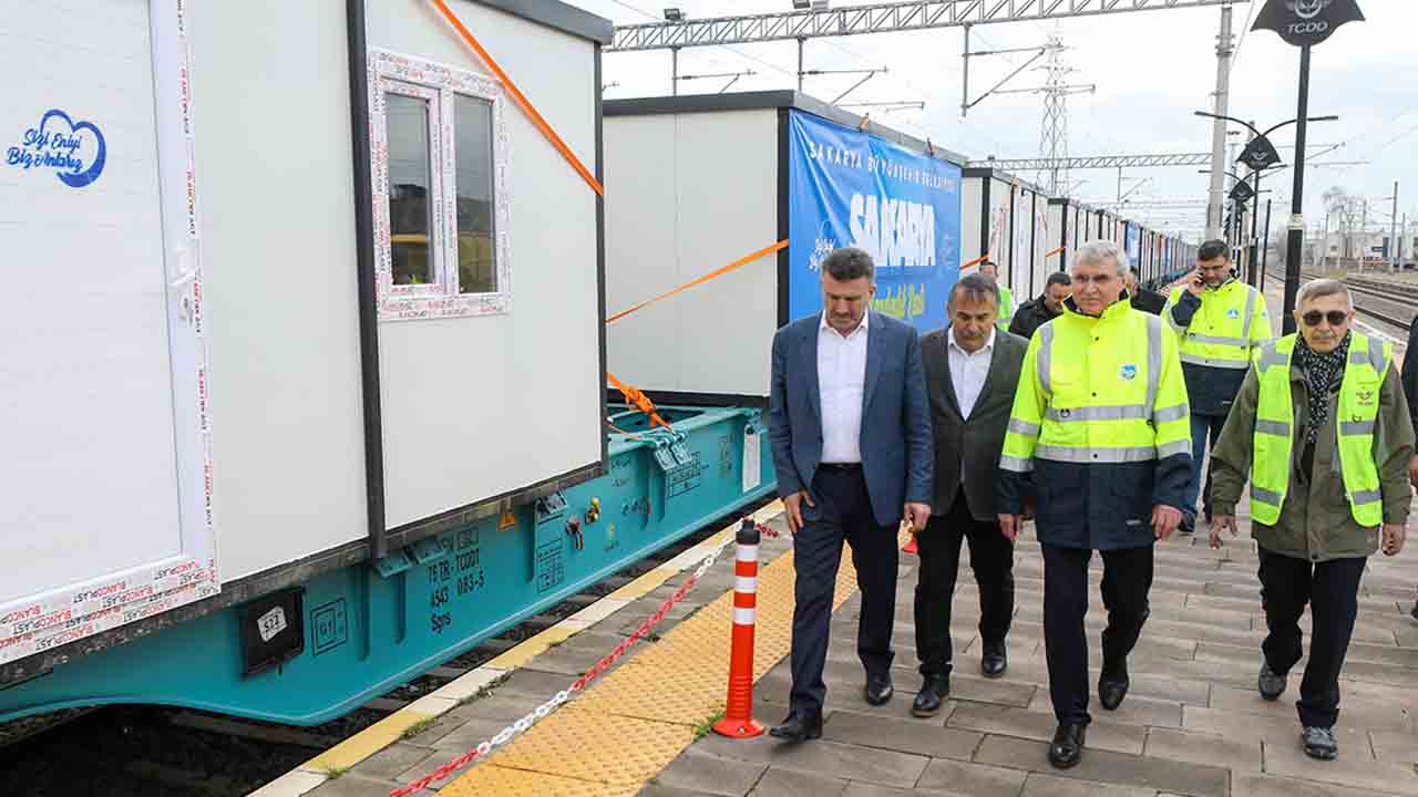 Sakarya Kardeşlik Kenti için ilk konteynerler İskenderun’a yola çıktı — haber görseli