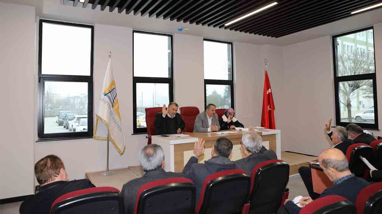 Arifiye Belediyesi Yeni Hizmet binasında İlk meclis toplantısını gerçekleştirdi — haber görseli