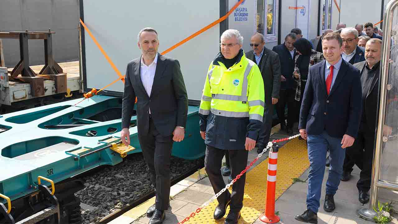 44 konteyner daha Sakarya’dan yola çıktı: “Yaraları hep birlikte saracağız” — haber görseli