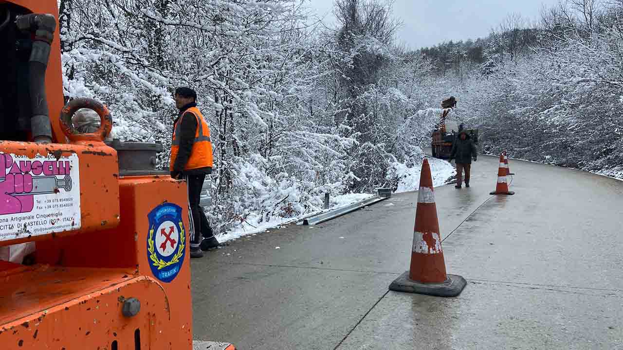 Büyükşehir’den can kaybını önlemek için kar-kış demiyor — haber görseli