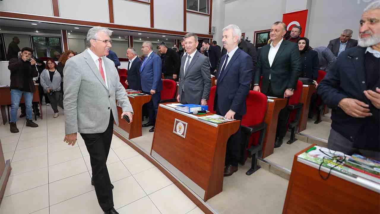 Yüce, 4 Yeni Projeyle ilgili Müjde verdi: "2023 Sakarya için Yeni Projelerin Yılı olacak" — haber görseli