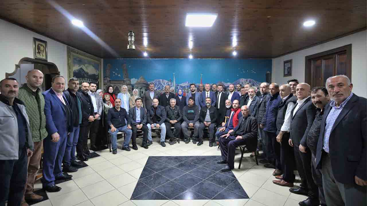 Adapazarı'nın Nabzını tutarak Seçim zaferine ulaşacağız — haber görseli