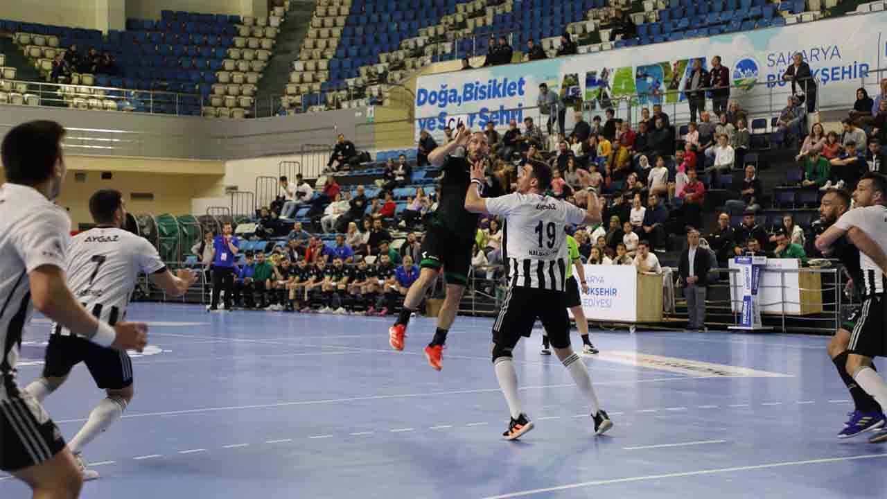 Sakarya Büyükşehir Hentbol Takımı Beşiktaş Karşısında mağlup oldu — haber görseli