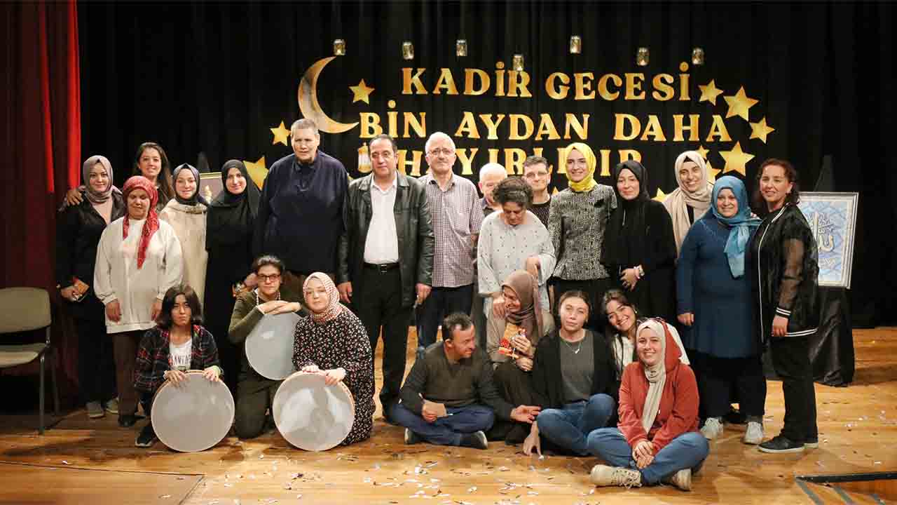 Engelsiz Hobi Kursu öğrencileri, Kadir Gecesi için özel program düzenledi — haber görseli