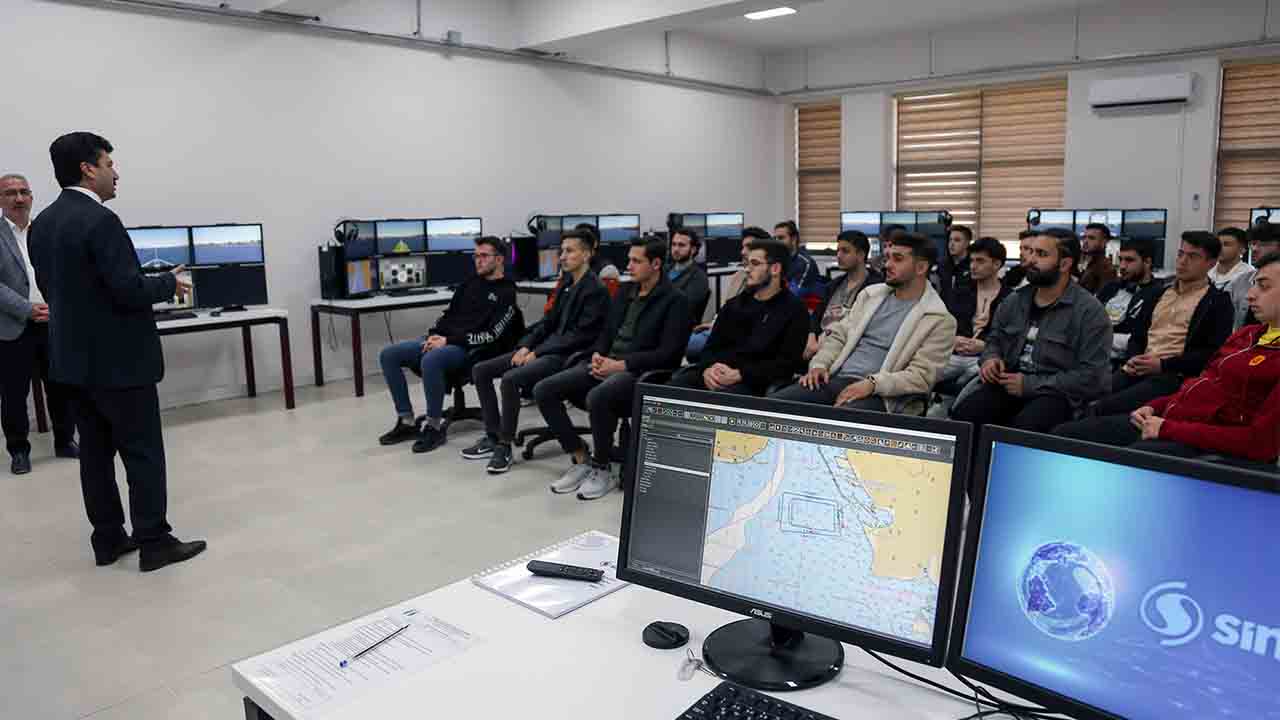 Geleceğin kaptanları SUBÜ’de yetişiyor — haber görseli