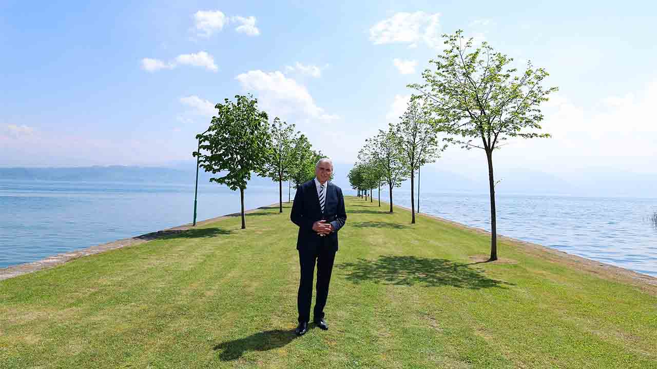 Yüce Sapanca Gölü kenarında kritik veriyi paylaştı: "O sınırın üzerine çıktık" — haber görseli