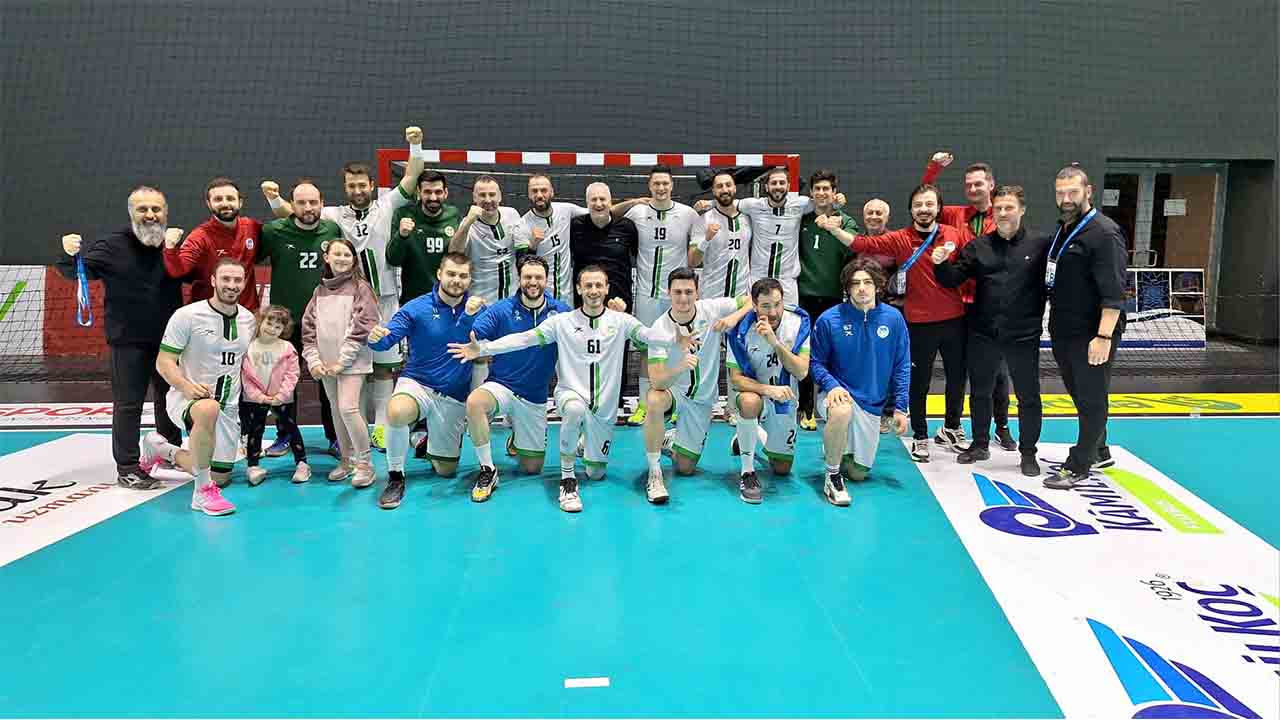 Büyükşehir Hentbol galibiyet serisine İstanbul’da devam etti: 33-36 — haber görseli
