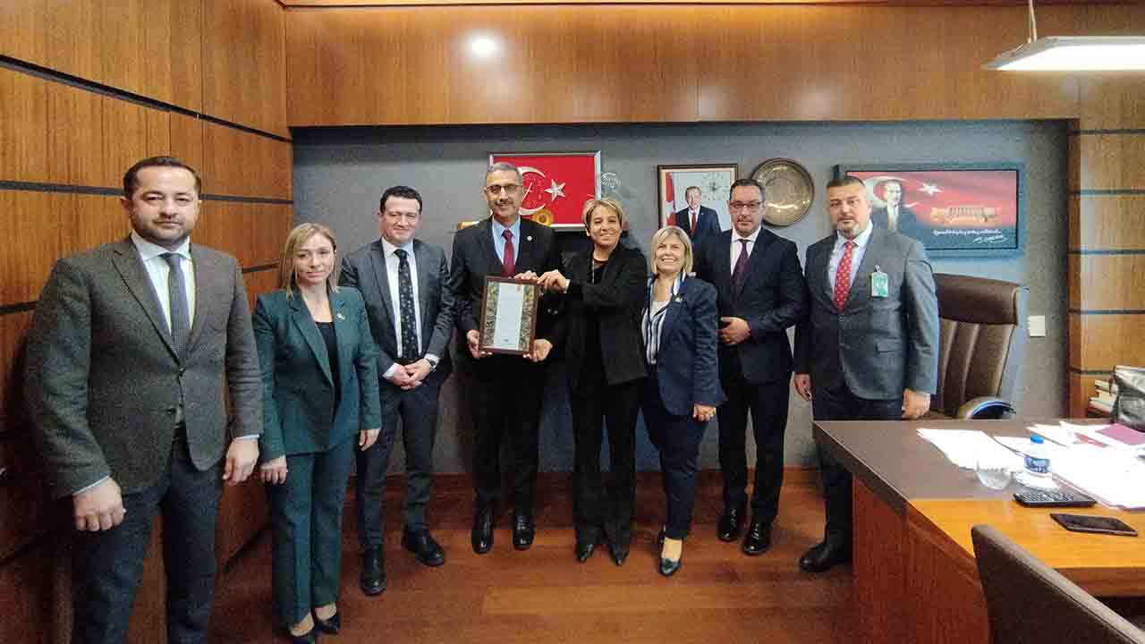 Baro Başkanı Yıldız’dan hukukçu milletvekillerine ziyaret — haber görseli