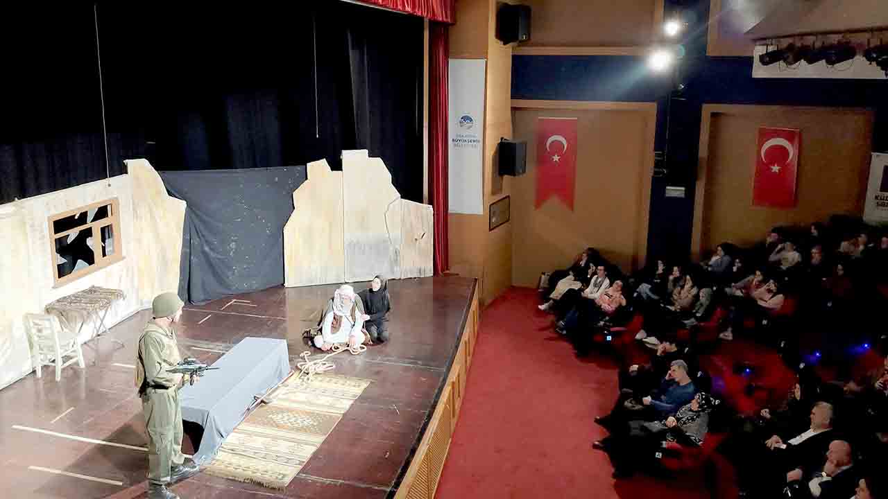 Filistin’in yaşadığı acıya ‘ayna’ oldular: ‘Kudüs Ya da Leyla’ — haber görseli