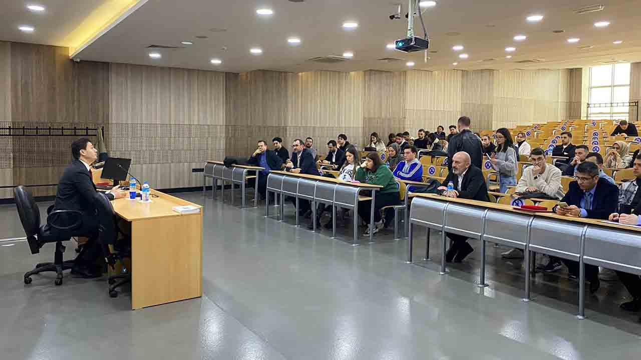 “Sakarya’da Kent ve Ekonomiye Katkı Verenler” konferansı düzenlendi — haber görseli