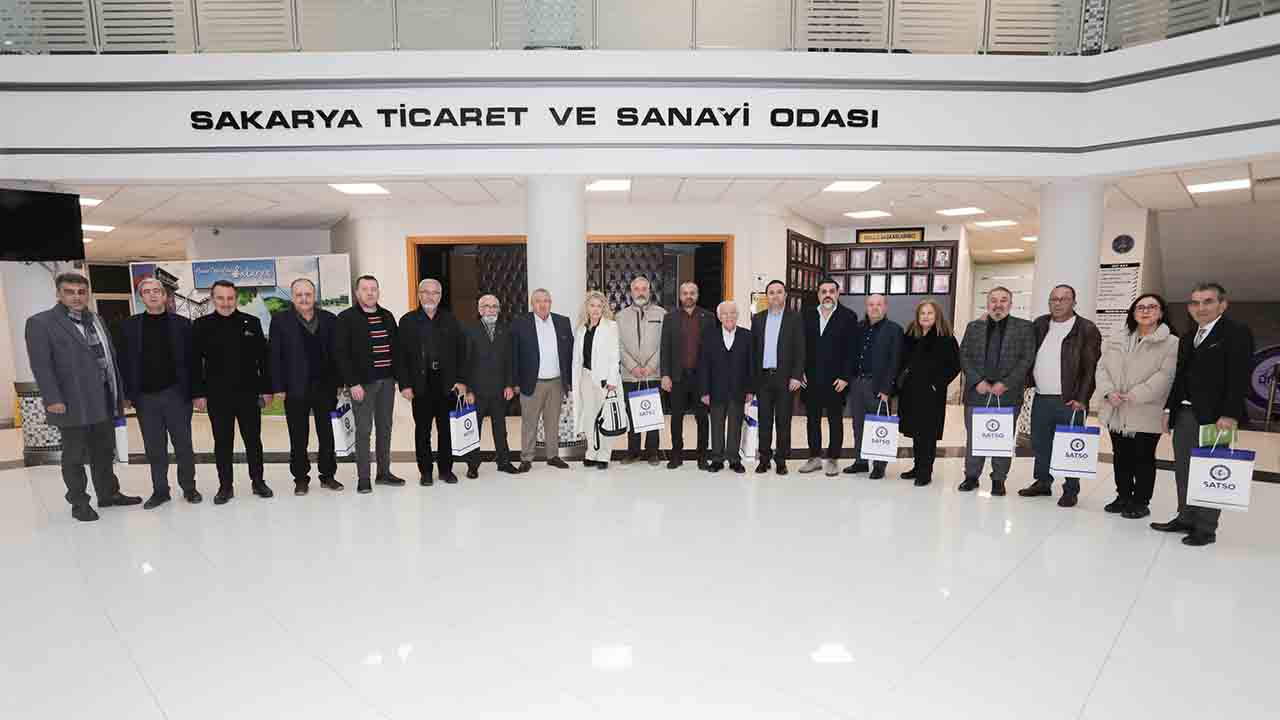 SATSO 16. Meslek Komitesi Üyelerini Plaketle Onurlandırdı — haber görseli