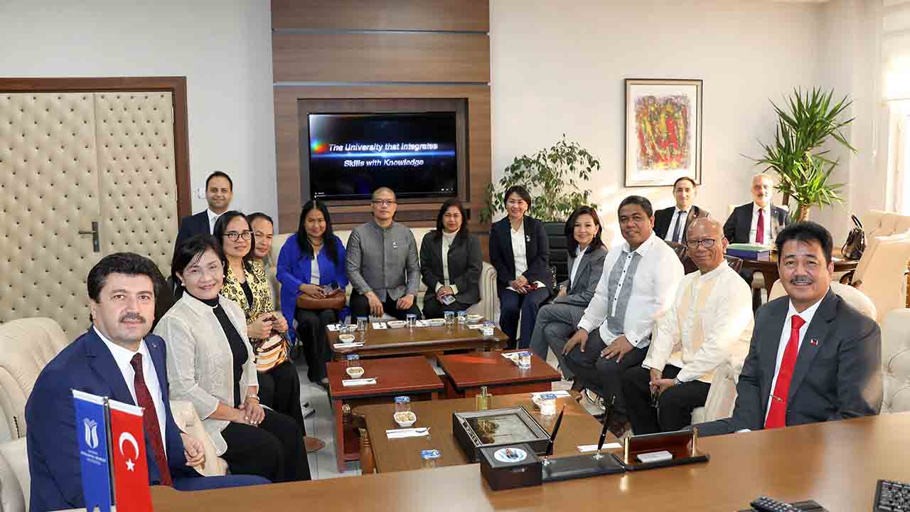 SUBÜ Filipinler’den 4 üniversite ile iş birliği yaptı — haber görseli