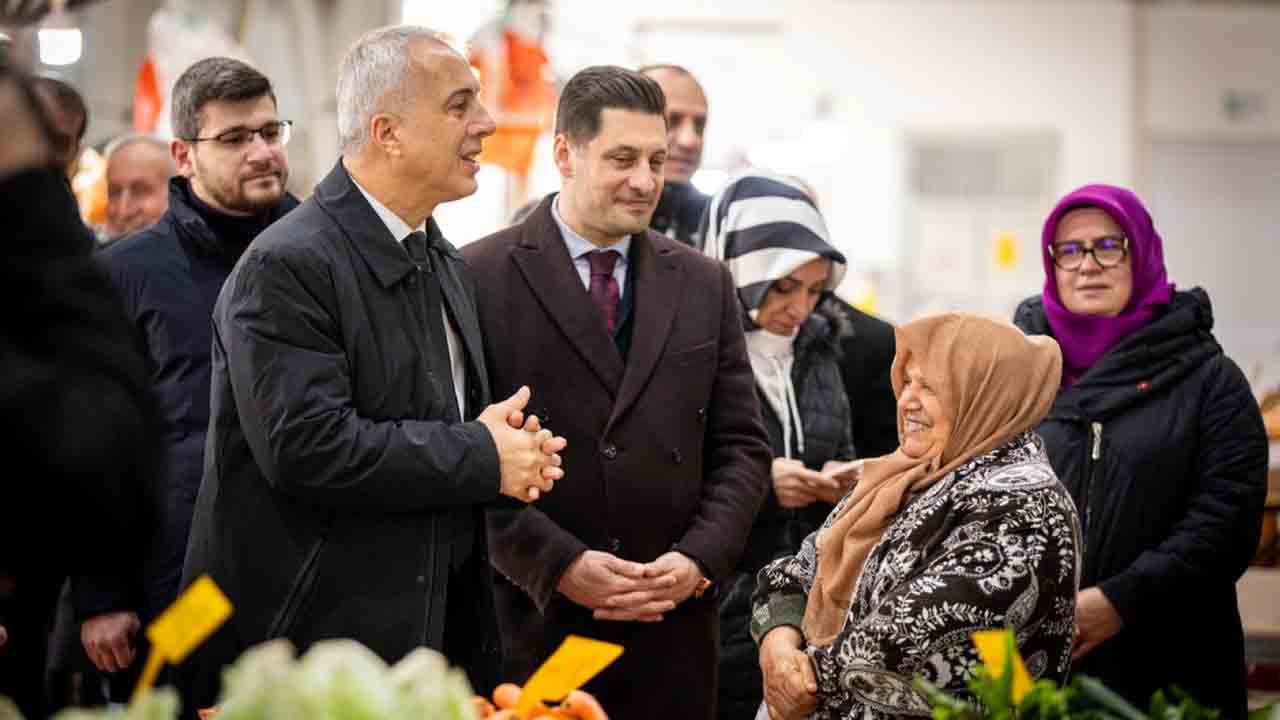 Başkan Babaoğlu’nun Yeşilyurt ziyareti sevgi seline dönüştü — haber görseli