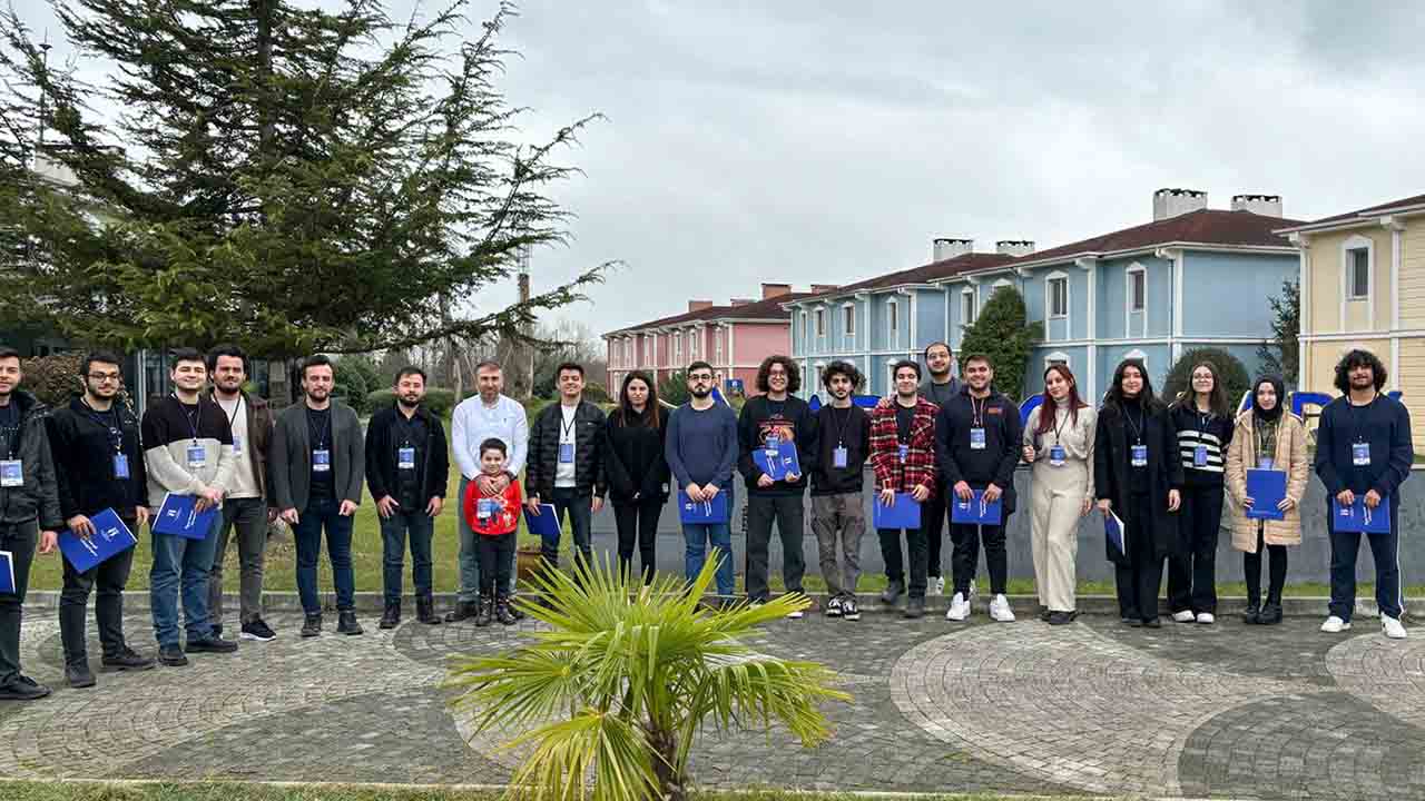 SUBÜ’de Yapay Zekâ Eğitim Kampı gerçekleştirdi — haber görseli