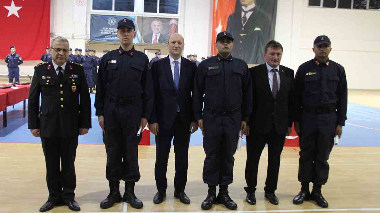 Gündoğdu Acemi Erlerin Yemin Törenine Katıldı — haber görseli