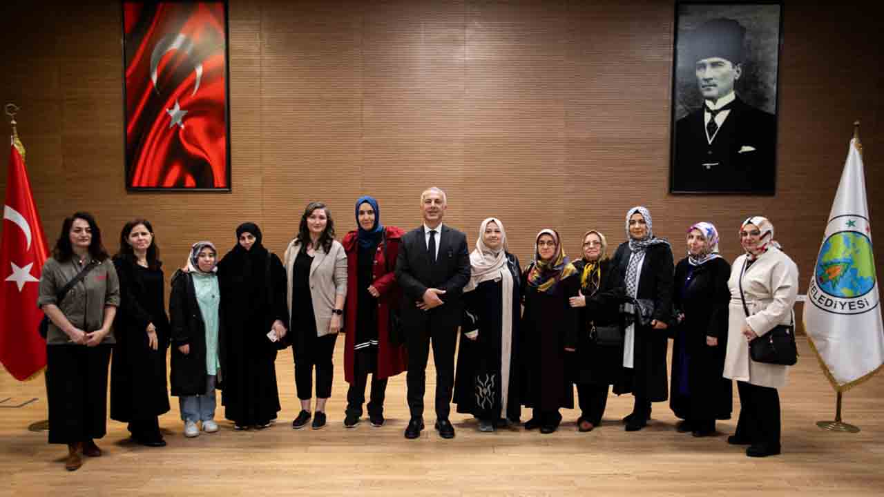 Başkan Babaoğlu,Tekstil atölyesi sertifika törenine katıldı — haber görseli