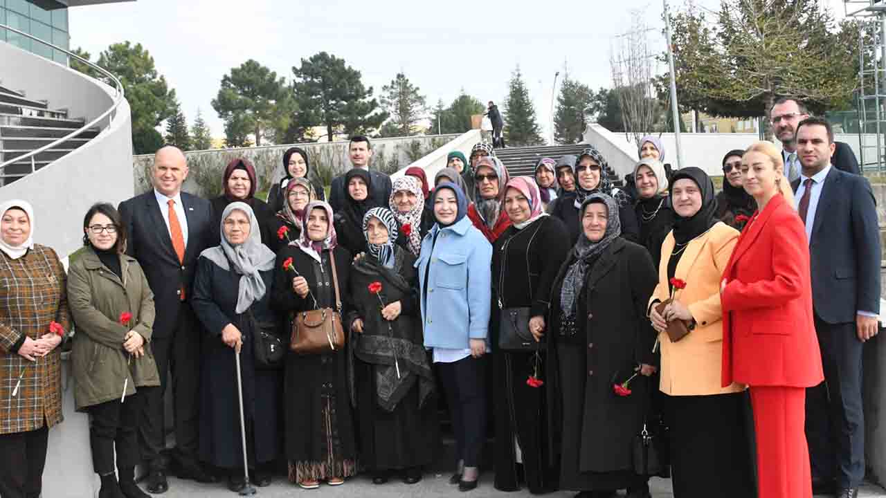 SAÜ, Şehit Ailelerini ağırladı — haber görseli