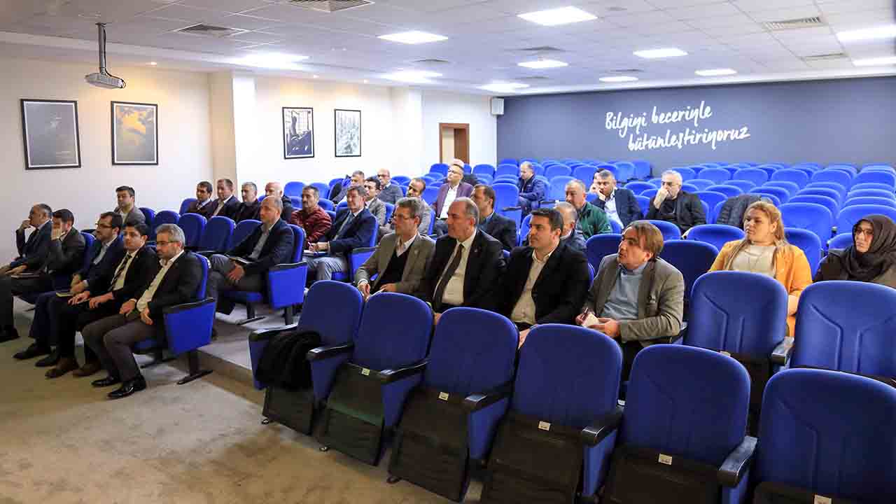 SUBÜ’nün kalite süreçleri kapsamında ‘Yönetimin Gözden Geçirme’ toplantısı — haber görseli
