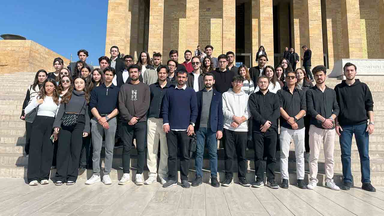 SUBÜ öğrencileri teknik gezi için TUSAŞ’taydı — haber görseli