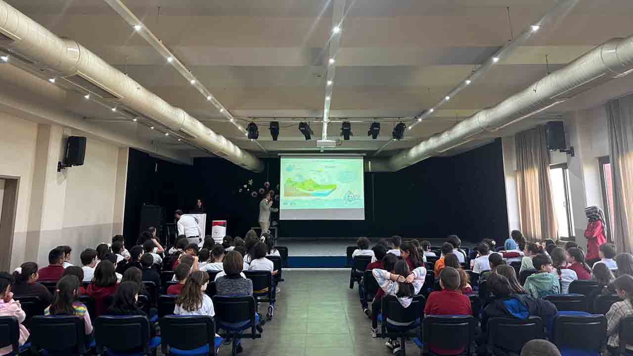 Öğrenciler Dünya Su Günü kapsamında Büyükşehirle bilinçleniyor — haber görseli