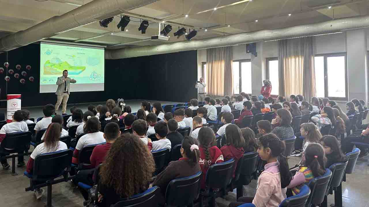 Öğrenciler Dünya Su Günü kapsamında Büyükşehirle bilinçleniyor — haber görseli
