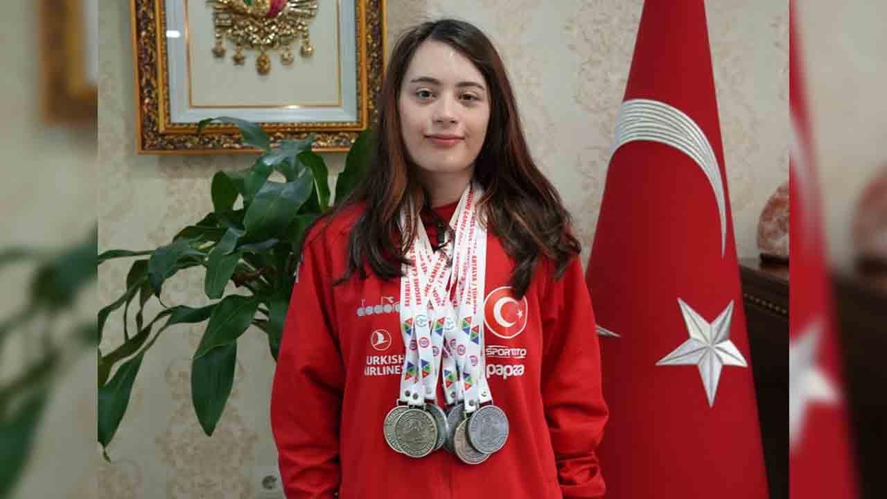 Sporcumuz Adadan 8 Dünya Rekoru — haber görseli