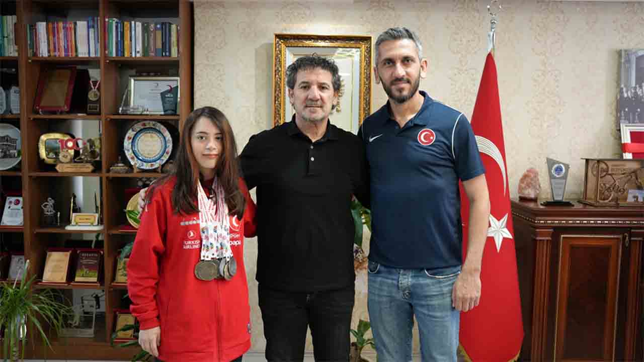 Sporcumuz Adadan 8 Dünya Rekoru — haber görseli