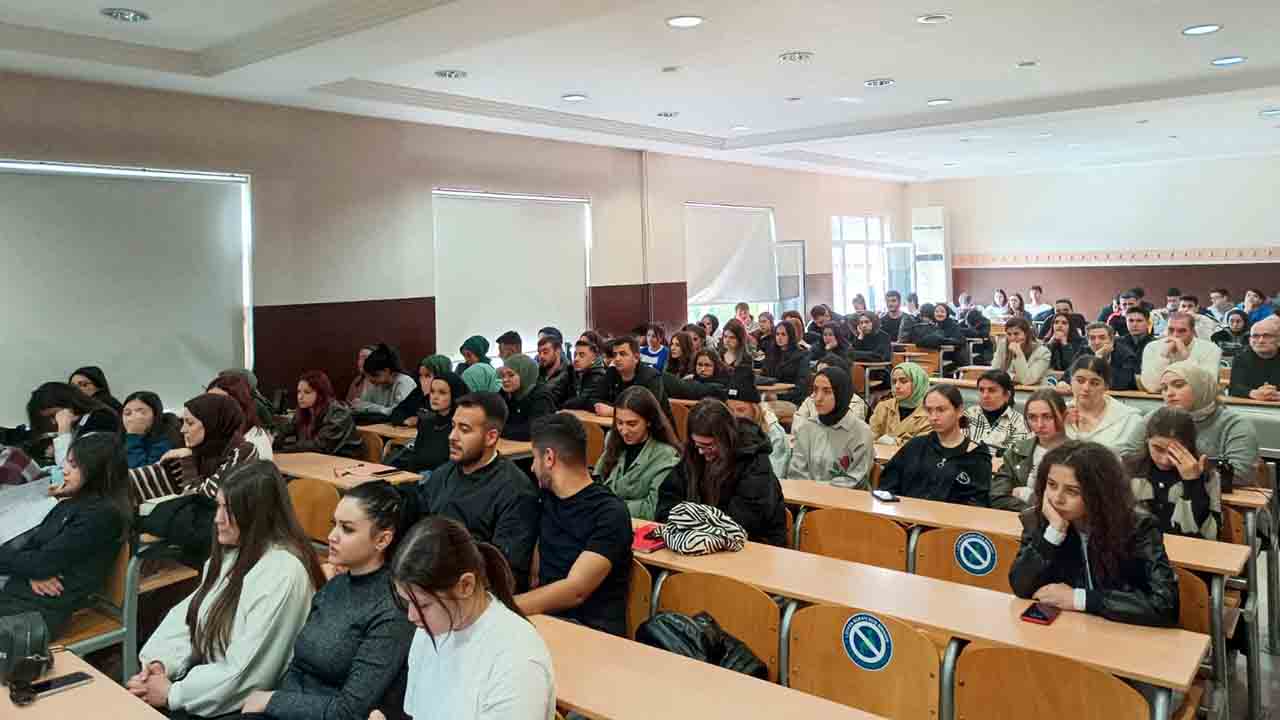 Türkiye ve İngiltere’de muhasebe sektörü ele alındı — haber görseli