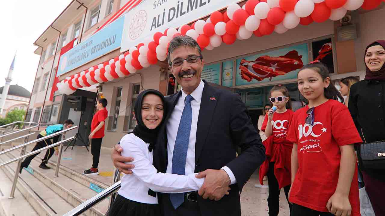 Başkan Şenol Dinç 23 Nisan kutlamalarına katıldı — haber görseli