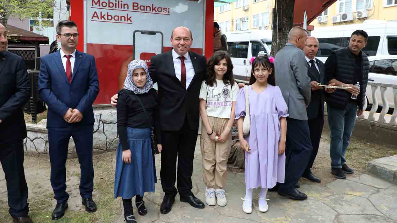 Ferizli’de Coşkulu Bayramlaşma — haber görseli