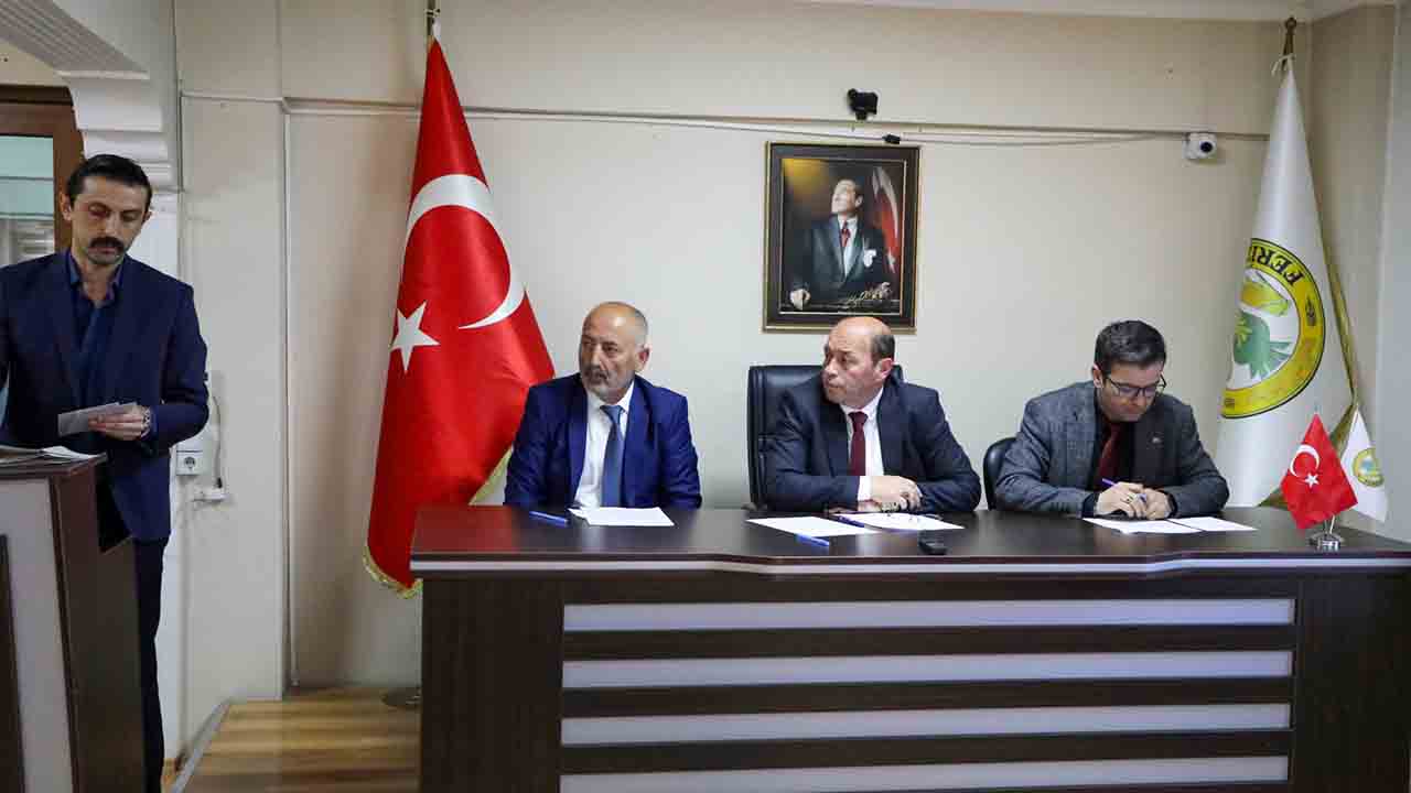 Ferizli'de Yeni Dönem başladı: Nisan Ayı meclis toplantısı gerçekleşti — haber görseli