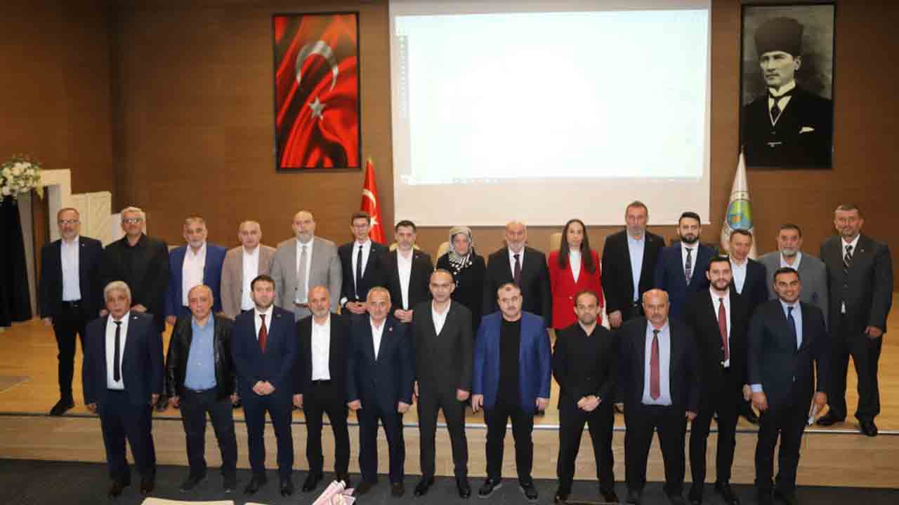 Hendek’te yeni dönemin ilk meclis toplantısı yapıldı — haber görseli
