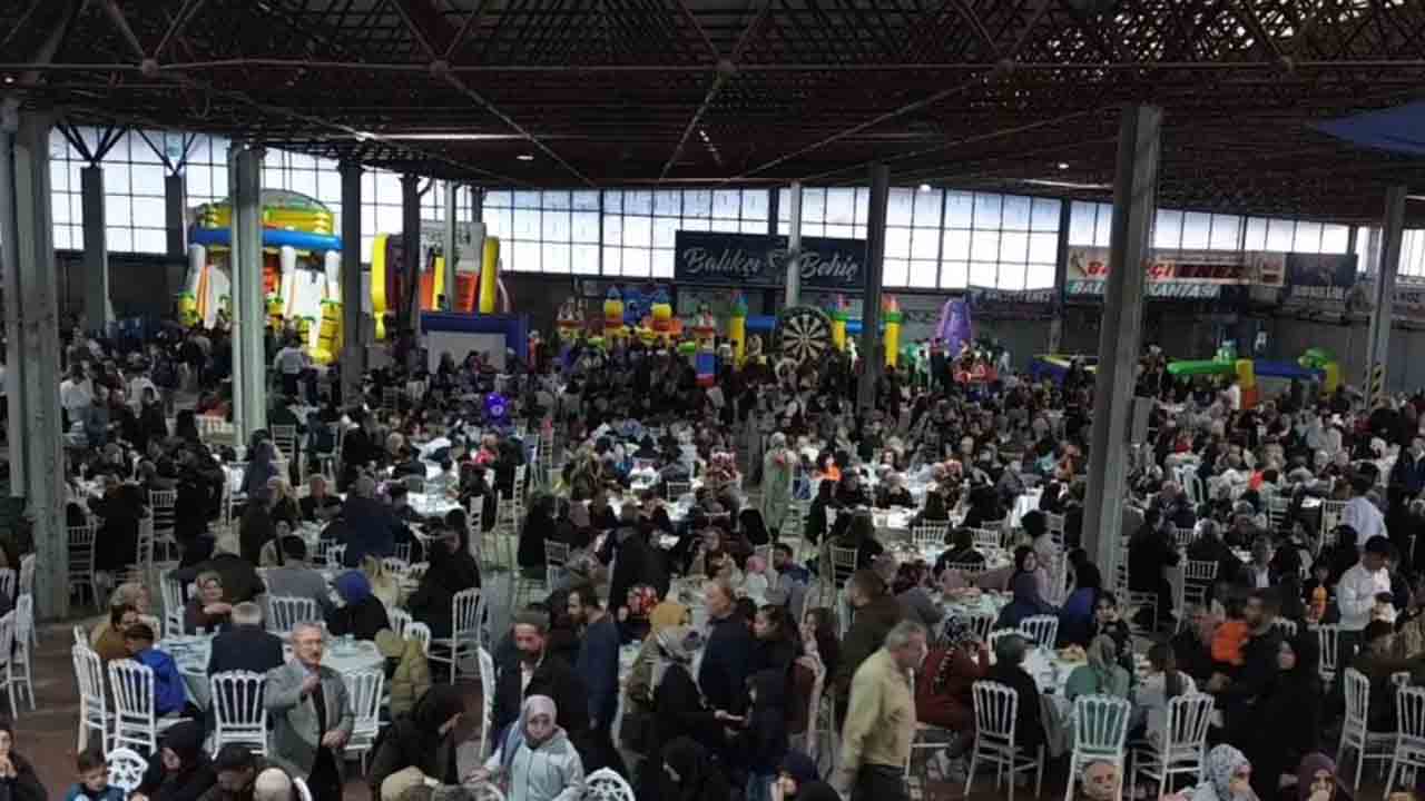 Binlerce Hendek’li Kardeşlik iftarında buluştu — haber görseli
