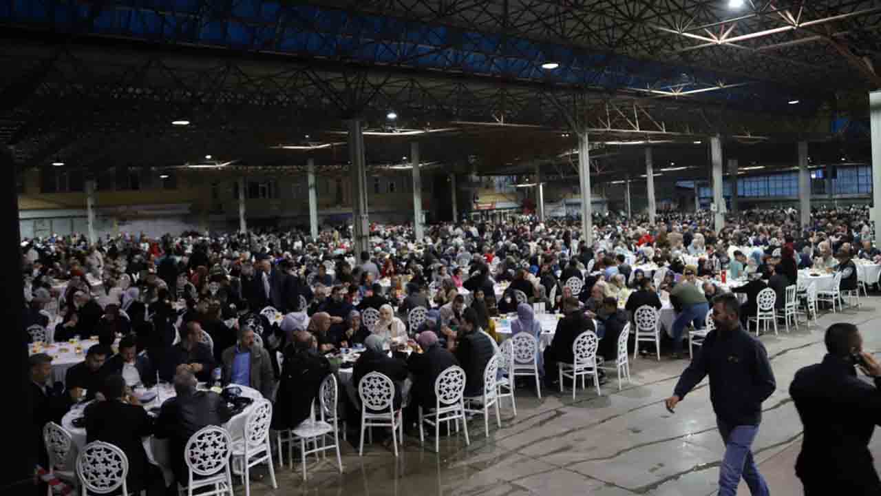 Binlerce Hendek’li Kardeşlik iftarında buluştu — haber görseli