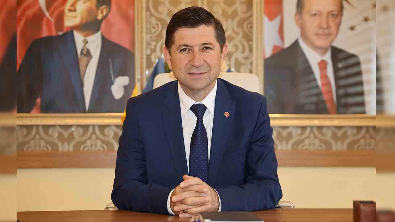 Kocaali Belediye Başkanı Turan Yüzücü'nün Ramazan Bayramı mesajı — haber görseli