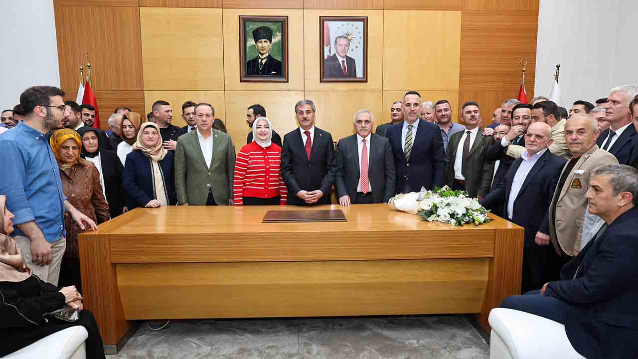 Büyükşehir’de hizmet bayrağı artık Yusuf Alemdar’da — haber görseli