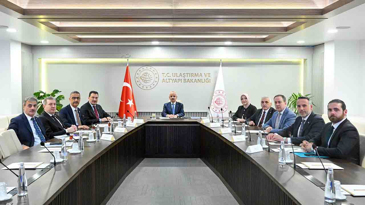 Başkan Alemdar, Ankara'da iki bakana projeleri anlattı: “En iyisi için çalışacağız” — haber görseli