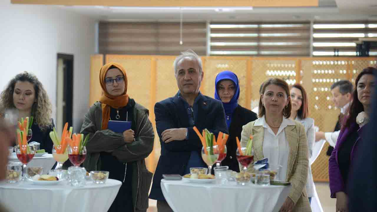 Türkiye’de bir ilk: İş Hayatında kadın mikro yeterlilik programı — haber görseli