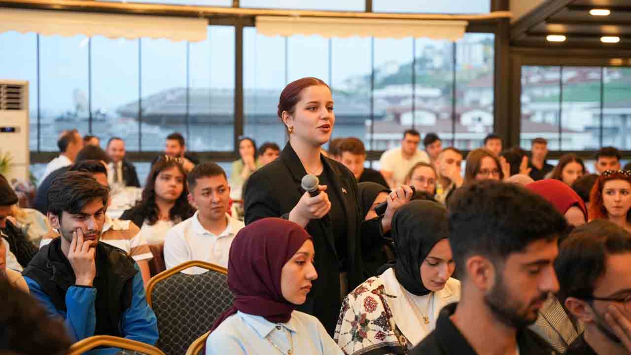 MHP İl Başkanı Gençlerle buluştu — haber görseli