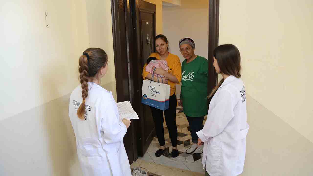 Serdivan’da bebeklere ‘hoş geldin’ hediyesi — haber görseli