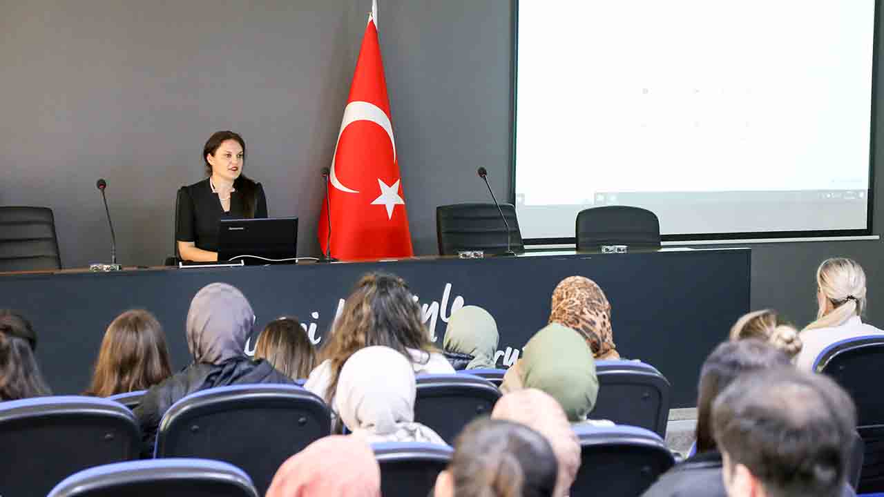 SUBÜ personellerine resmi yazışma eğitimi verildi — haber görseli