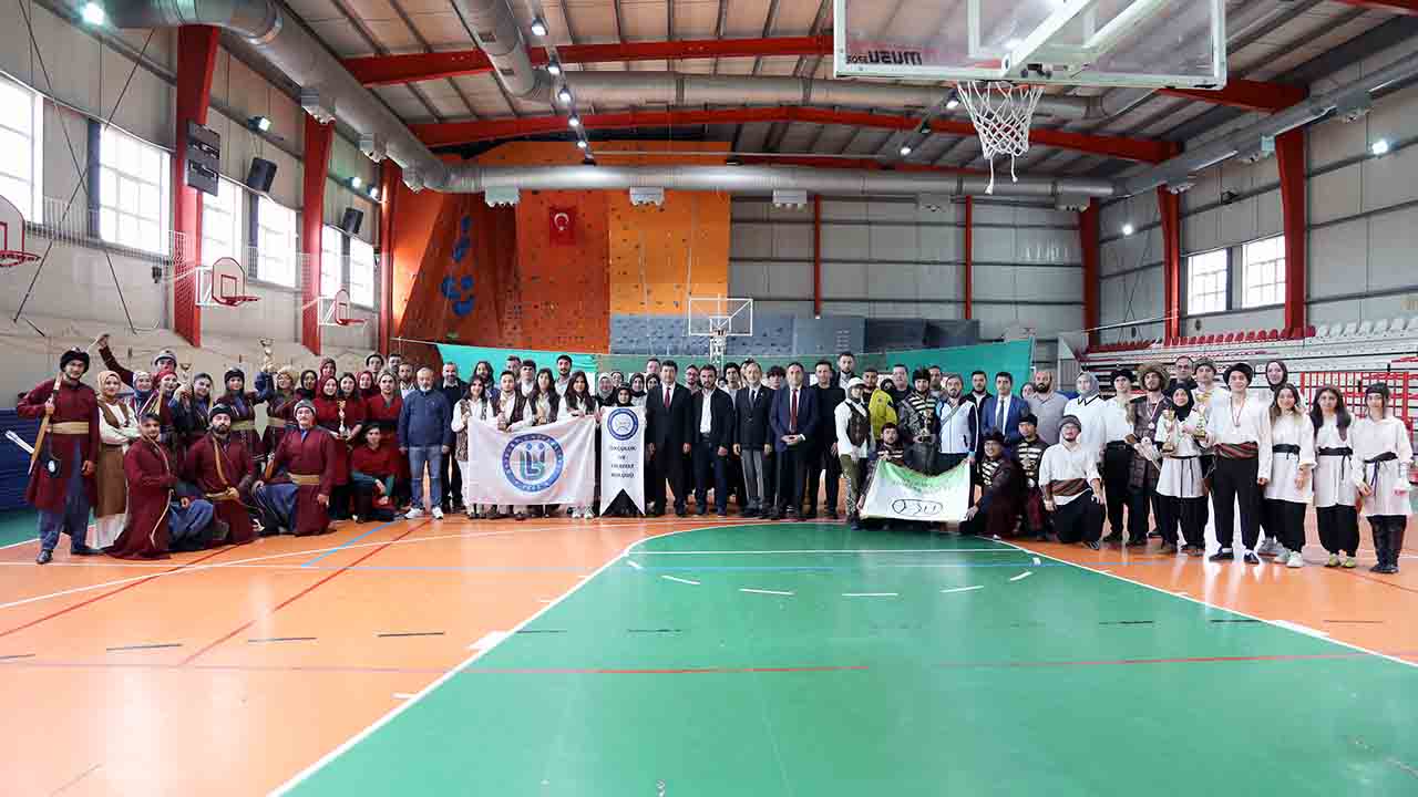 Geleneksel okçular SUBÜ organizasyonunda yarıştı — haber görseli