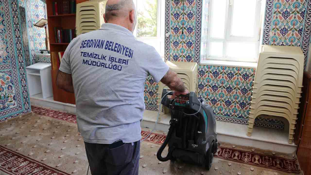Serdivan’da Camilerde Bayram Temizliği — haber görseli