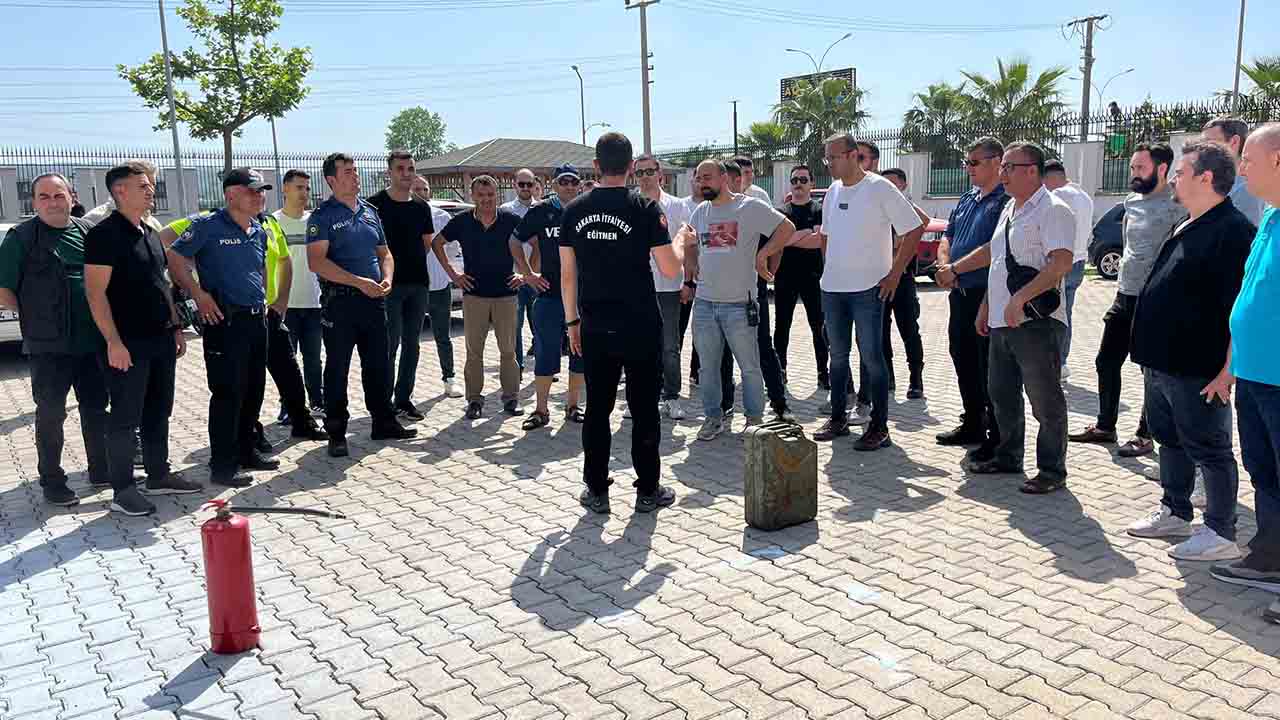 İtfaiyeden yangınlara doğru müdahale için gerçekçi tatbikat — haber görseli