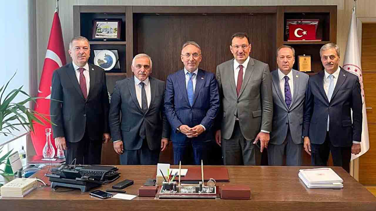 Bakan Kurum'dan Sakarya’ya 500 milyon TL'lik yatırım sözü — haber görseli