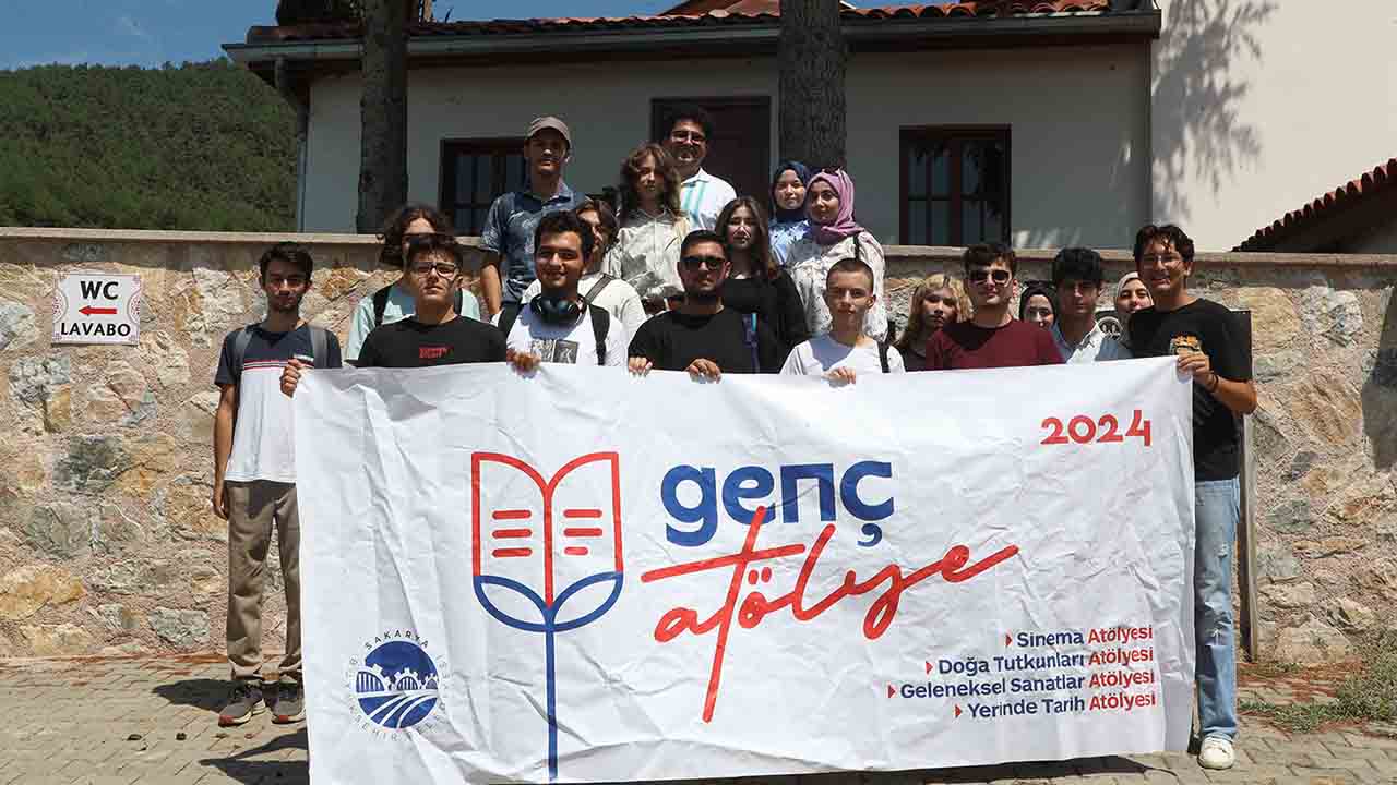 Genç Atölye öğrencileri tarihi keşfediyor — haber görseli