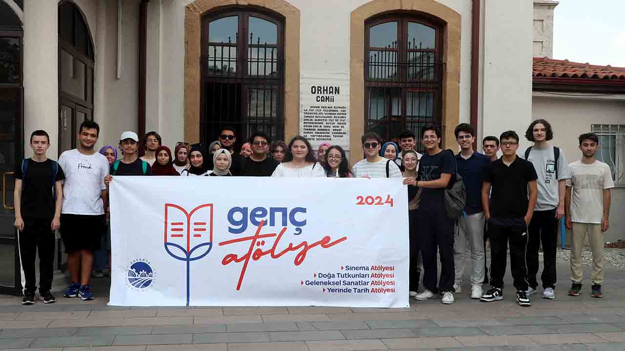 Gençler ‘Yerinde Tarih Atölyesi’ ile şehrin tarihi miraslarını yakından tanıyorlar — haber görseli