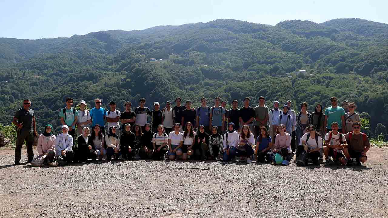 Doğançay Şelalesi’nin cennet doğasında unutulmaz bir gün — haber görseli