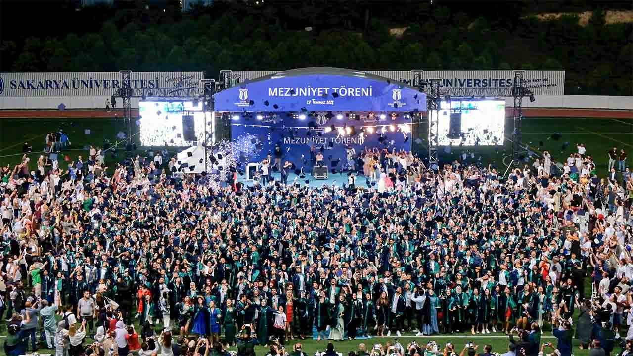 SUBÜ mezuniyet törenine hazır — haber görseli