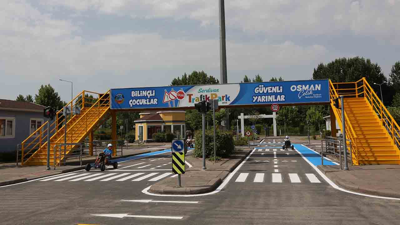 Eğlenerek Öğrenmenin Adresi: Serdivan Trafik Park — haber görseli